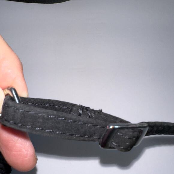 Vera Bradley Bag Small Black Diamond Seams Wallet Bag Purse 7 x 4 x 3 inches - Picture 6 of 9